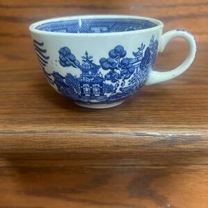 ⭐️$5 when bundled⭐️ Willow Woods & Sons  England Porcelain Tea Coffee Cup